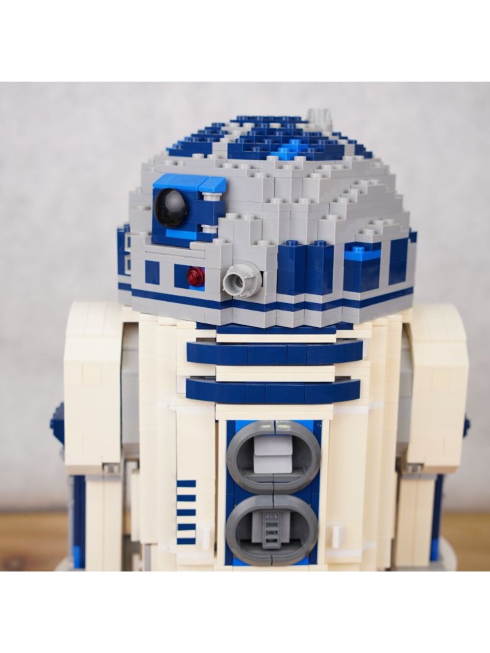 Lego Star Wars R2-D2 10225 Complete No Instruction, Box & Mini Figures Read - Picture 5 of 11